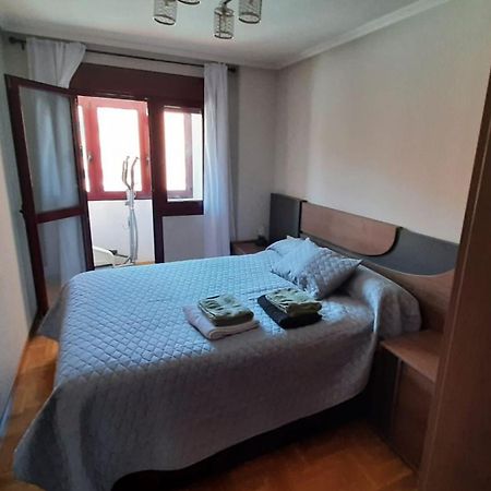 Sar Inn - Garaje Incluido Aviles Bagian luar foto