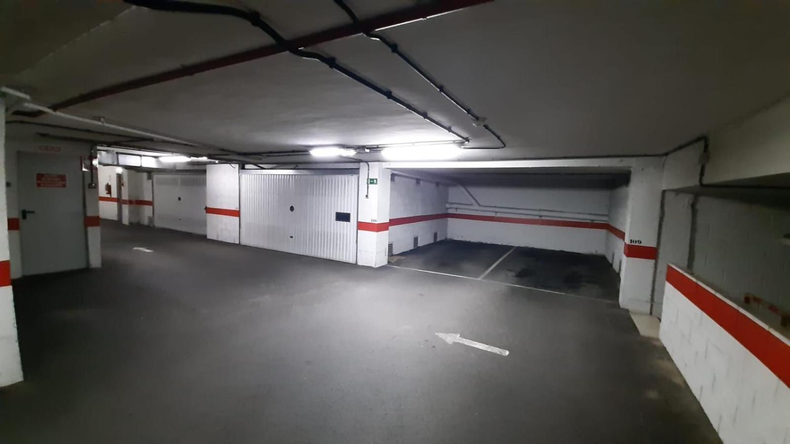 Sar Inn - Garaje Incluido Aviles Bagian luar foto