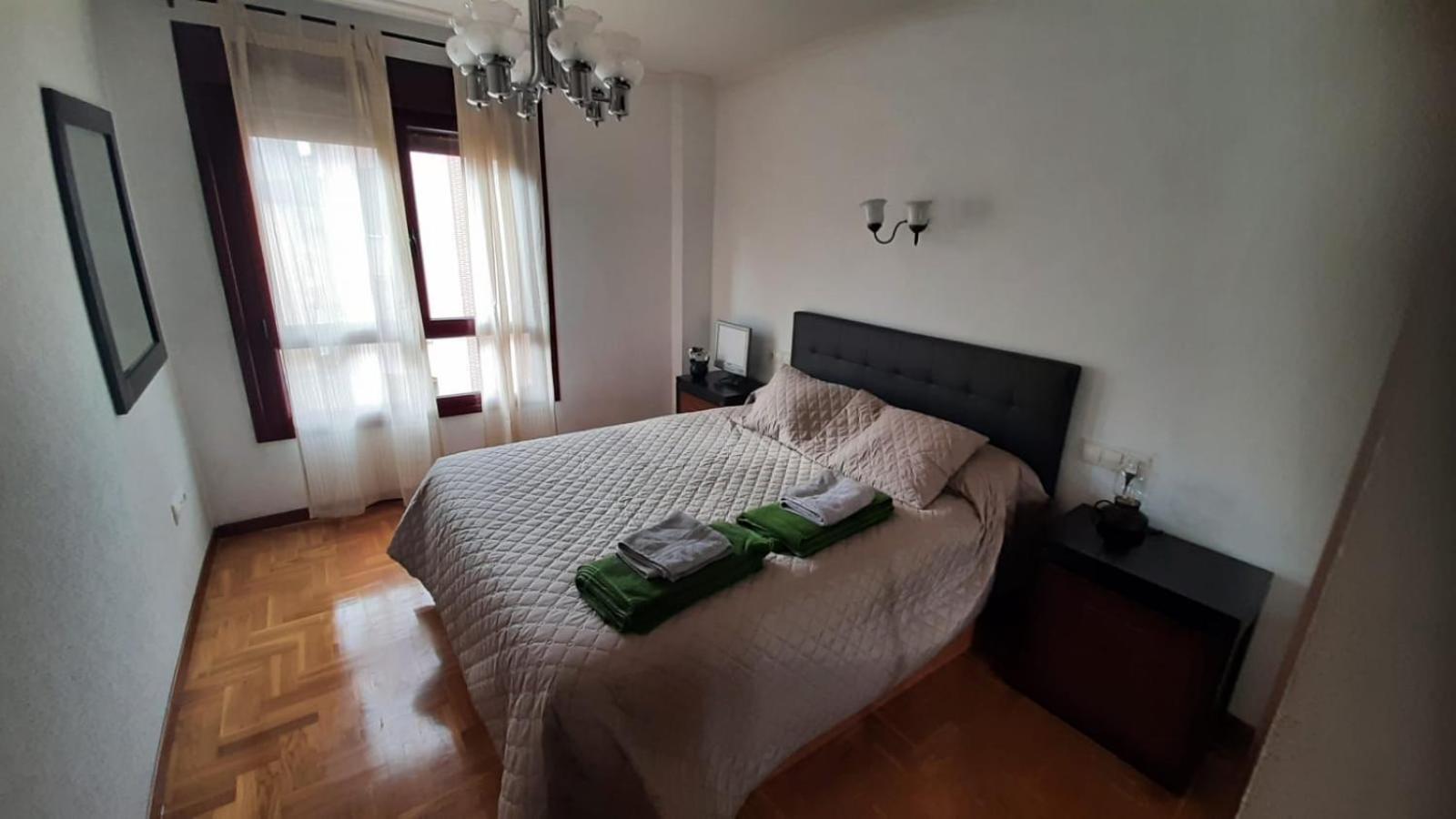 Sar Inn - Garaje Incluido Aviles Bagian luar foto