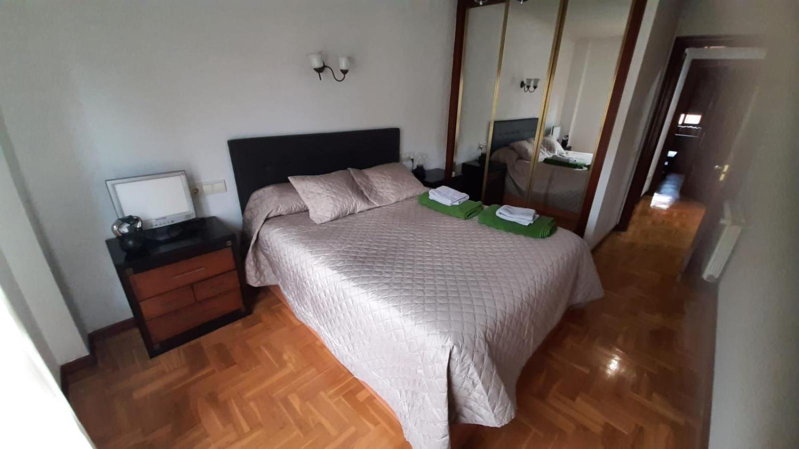 Sar Inn - Garaje Incluido Aviles Bagian luar foto